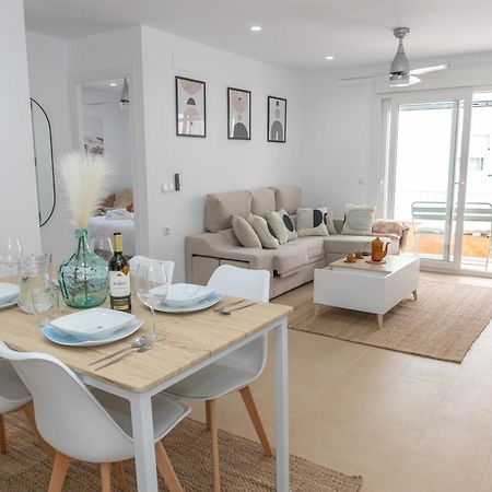 Casa Melva - Primera Linea Con Terraza, Moderno بارباتي المظهر الخارجي الصورة