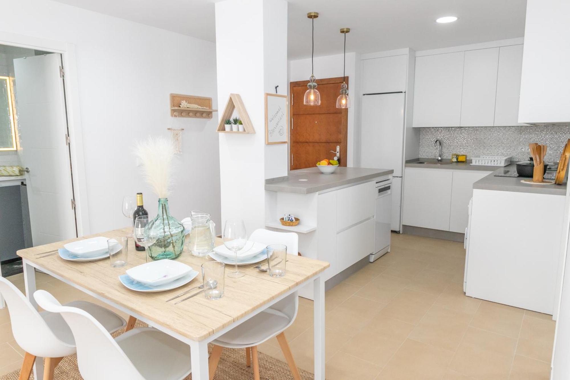 Casa Melva - Primera Linea Con Terraza, Moderno بارباتي المظهر الخارجي الصورة