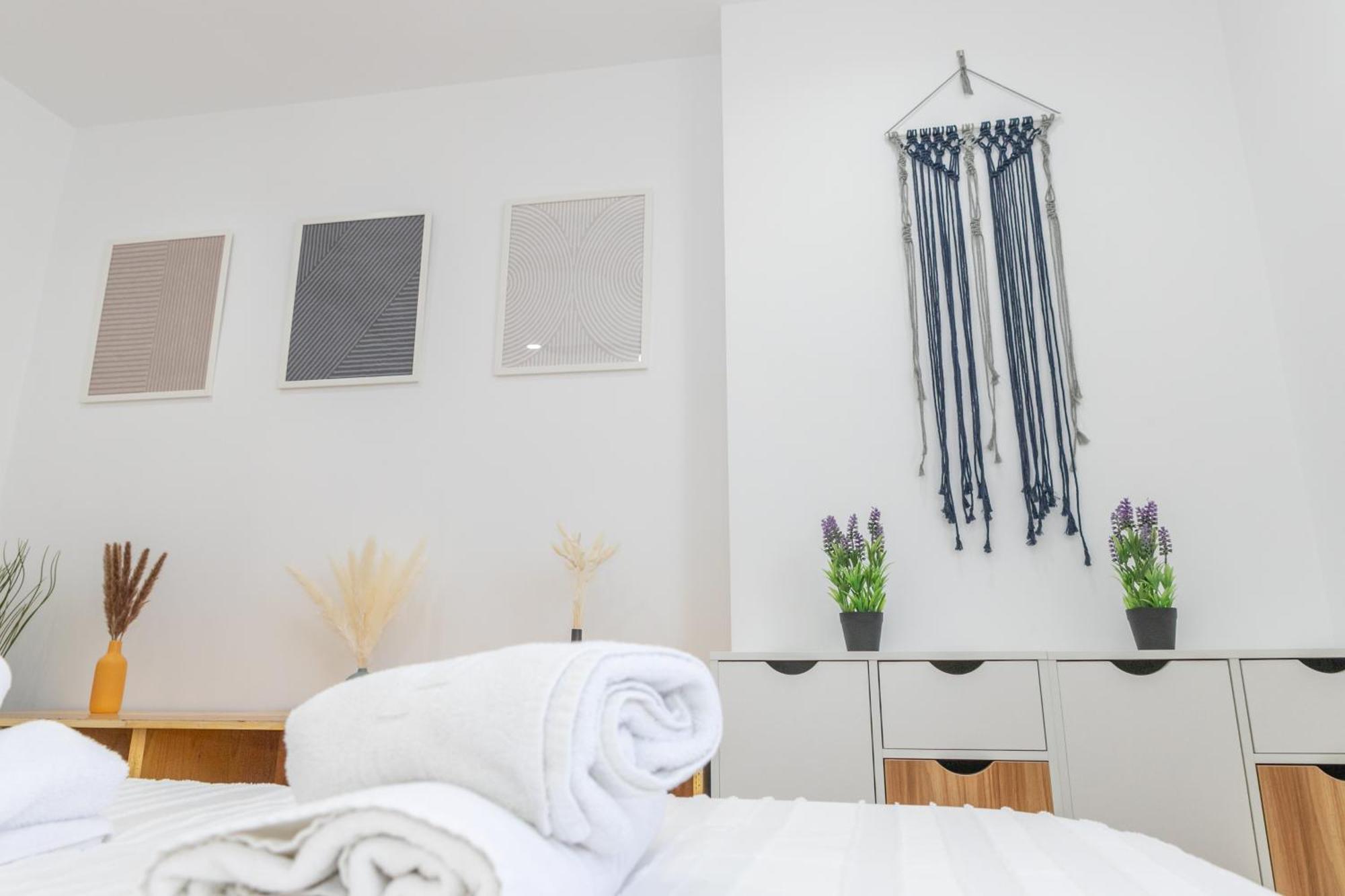 Casa Melva - Primera Linea Con Terraza, Moderno بارباتي المظهر الخارجي الصورة