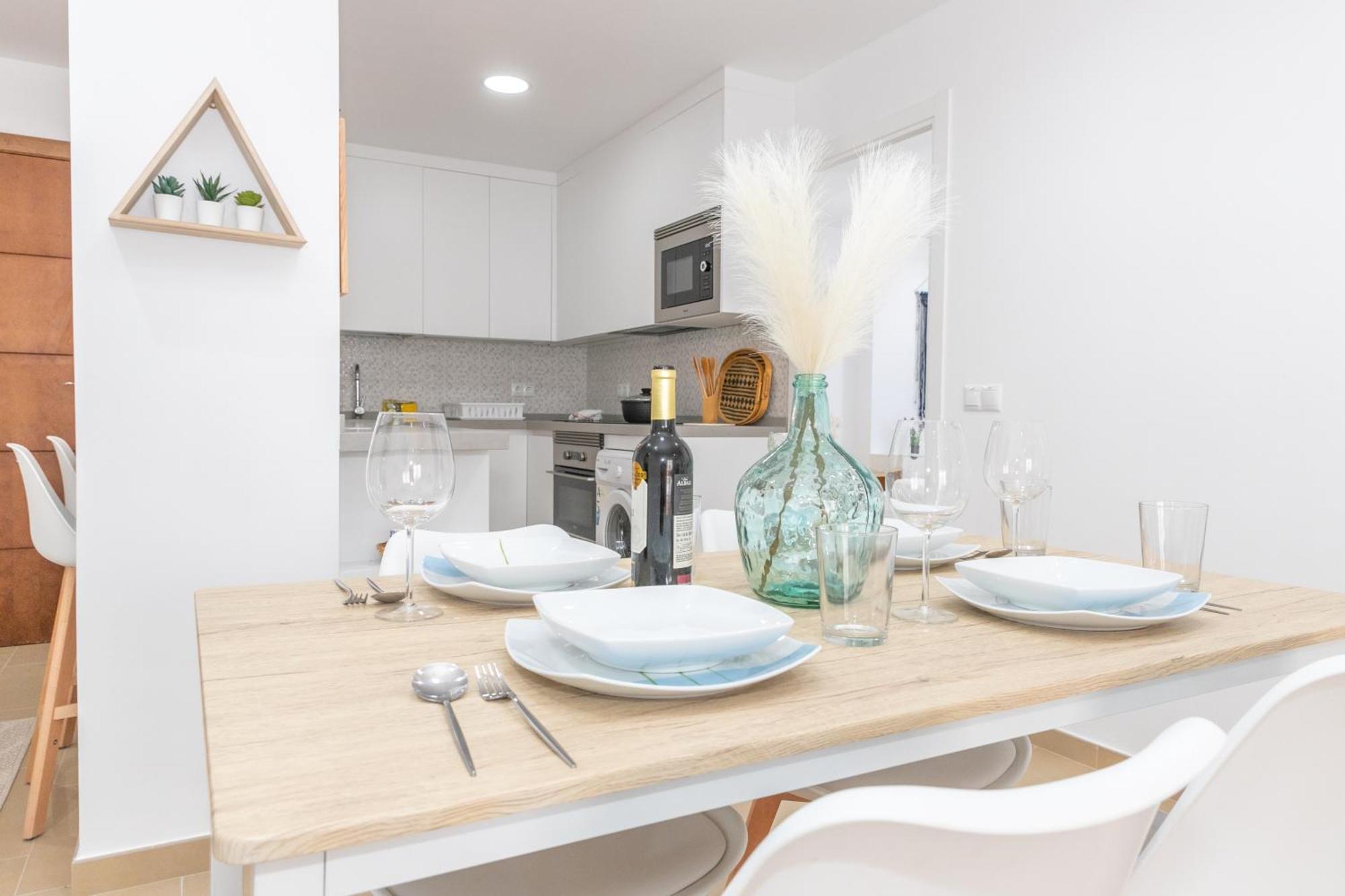 Casa Melva - Primera Linea Con Terraza, Moderno بارباتي المظهر الخارجي الصورة